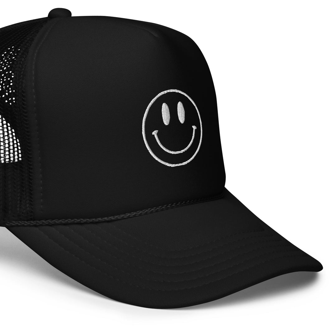 smiley - foam trucker hat