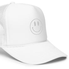 Load image into Gallery viewer, smiley - foam trucker hat
